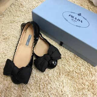 プラダ(PRADA)のPRADA リボン フラットシューズ(バレエシューズ)