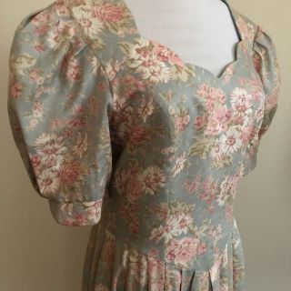 ローラアシュレイ(LAURA ASHLEY)のローラアシュレイ  ティードレス(その他ドレス)