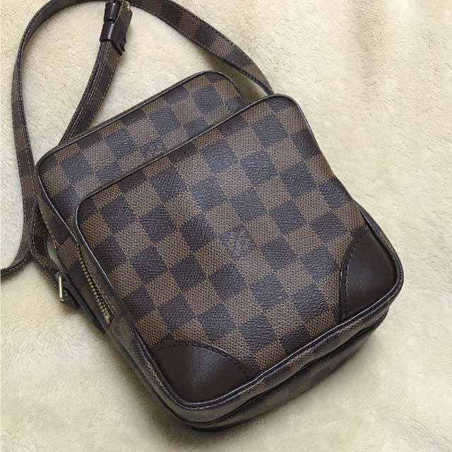 LOUIS VUITTON(ルイヴィトン)のルイヴィトン  アマゾン  ダミエ レディースのバッグ(ショルダーバッグ)の商品写真