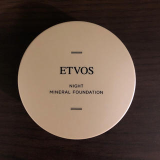 エトヴォス(ETVOS)の®️様専用 ！！ETVOS ナイトミネラル ファンデーション エトヴォス 未使用(フェイスパウダー)