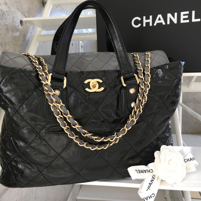 CHANEL(シャネル)の超美品 シャネル  正規品 チェーンバッグ♡ご専用品♡ レディースのバッグ(ショルダーバッグ)の商品写真