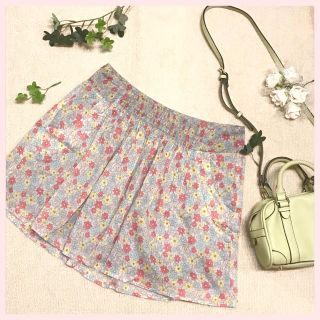 ザラ(ZARA)のZARA BASIC★花柄 スカート Sサイズ【美品】(ミニスカート)