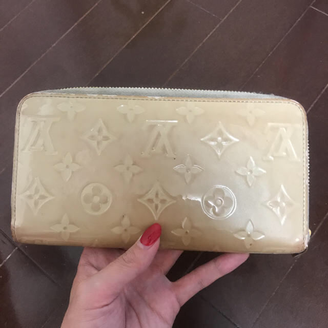 LOUIS VUITTON(ルイヴィトン)の【値下げしました】ルイヴィトン財布 レディースのファッション小物(財布)の商品写真