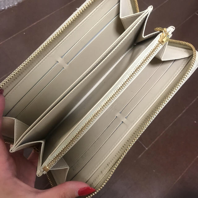 LOUIS VUITTON(ルイヴィトン)の【値下げしました】ルイヴィトン財布 レディースのファッション小物(財布)の商品写真