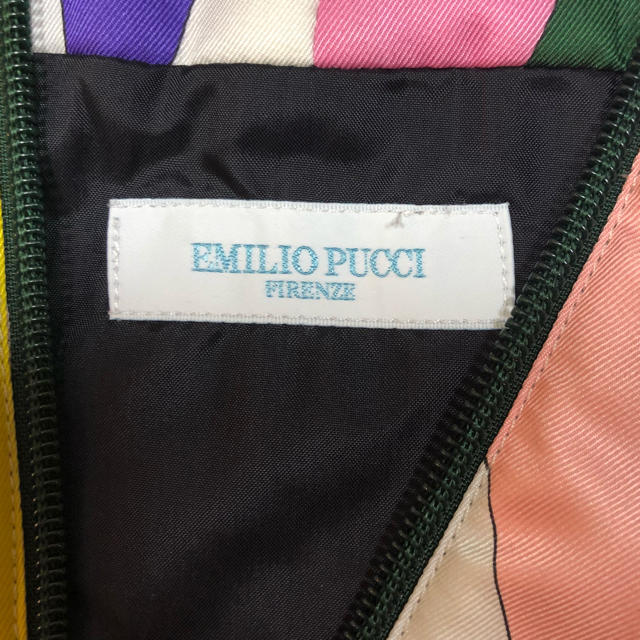 EMILIO PUCCI(エミリオプッチ)のEMIRIO PUCCI 秋冬ミニスカート レディースのスカート(ミニスカート)の商品写真