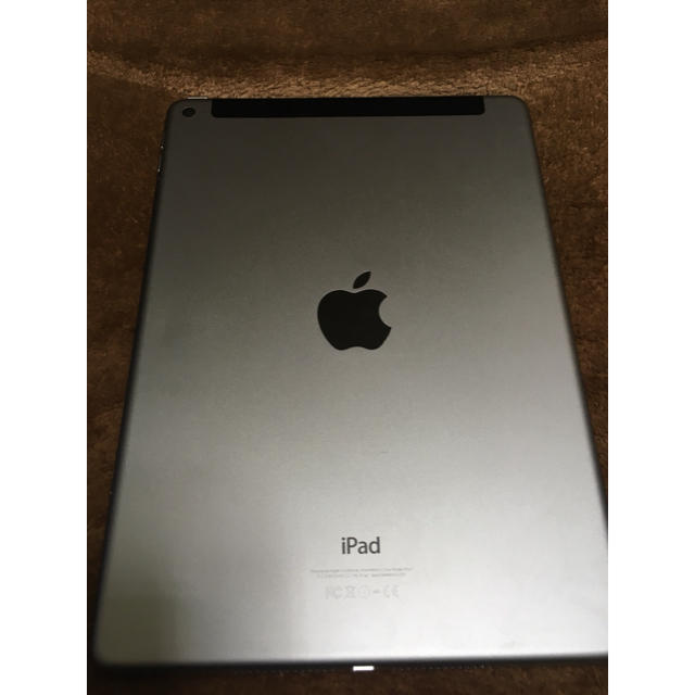 PC/タブレットiPad Air2 docomo 64GB スペースグレイ