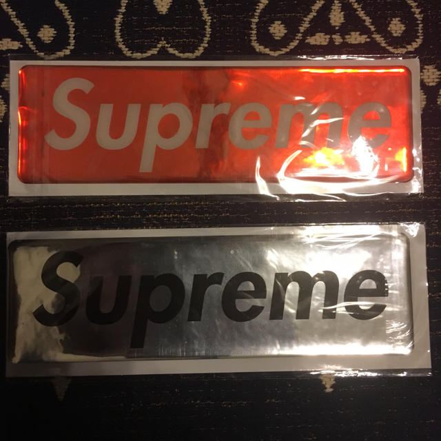 Supreme(シュプリーム)の suprem  シュプリーム  ステッカー シール セット エンタメ/ホビーのコレクション(ノベルティグッズ)の商品写真