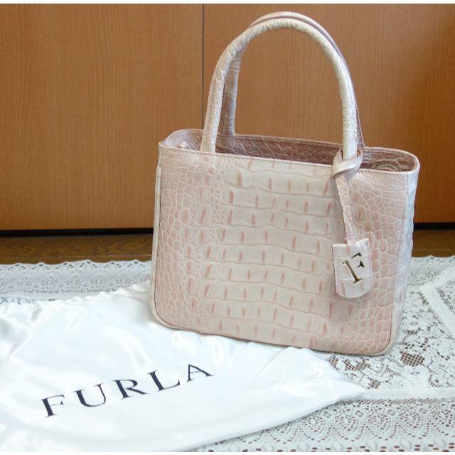 FURLA フルラ　型押し　ハンドバッグ