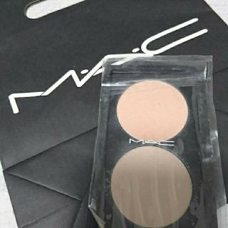 マック(MAC)のM・A・C シェイピングパウダー２色 表参道店限定商品 (フェイスパウダー)