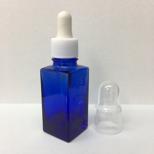特価 10本ｾｯﾄ新品 角形 遮光瓶 ｺﾊﾞﾙﾄ ｽﾎﾟｲﾄ 容器 30ml コスメ/美容のリラクゼーション(アロマグッズ)の商品写真