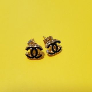 ピアス(ピアス)