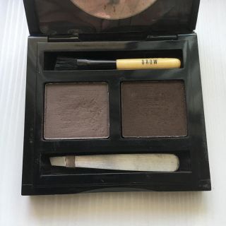 ボビイブラウン(BOBBI BROWN)のもん様BOBBI BROWN アイブロウキット saddle/Mahogany(パウダーアイブロウ)