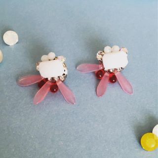 ハンドメイドピアス (ピアス)