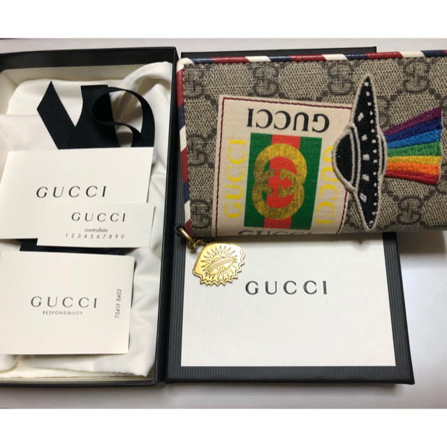 Gucci - 【GUCCI】グッチ i phoneケース GG☆定価の半額以下☆ テテ BTSの通販 by yamm's shop｜グッチならラクマ