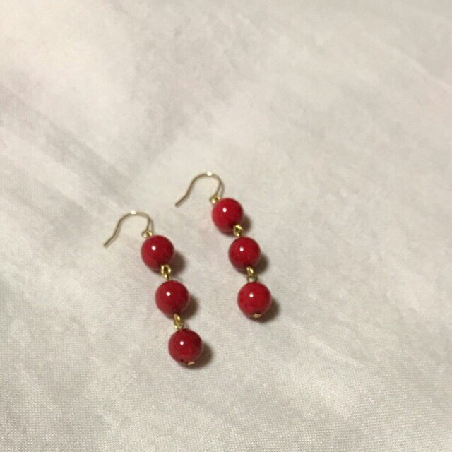 本珊瑚 K18 ピアス 本珊瑚 K18 ピアス