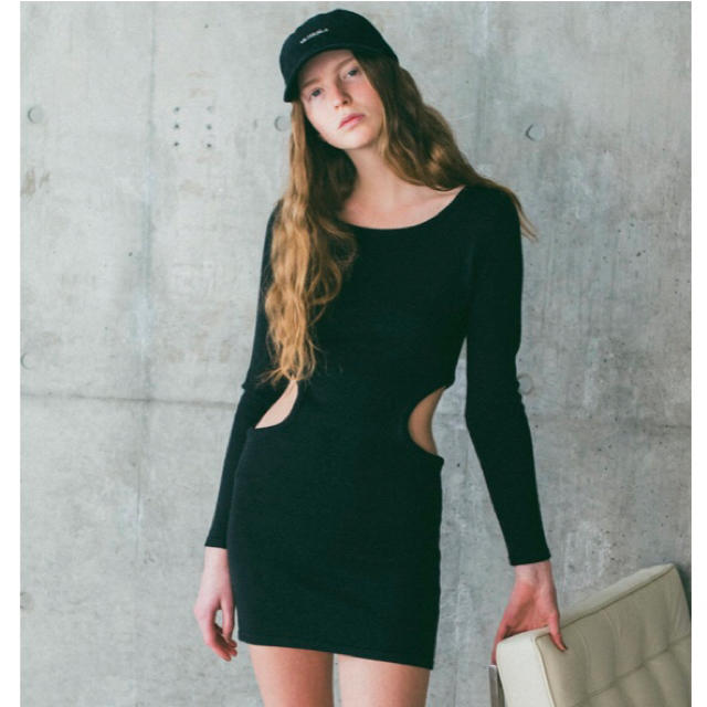 GYDA(ジェイダ)の新品・未使用 juemi side open tight dress ワンピース レディースのワンピース(ひざ丈ワンピース)の商品写真