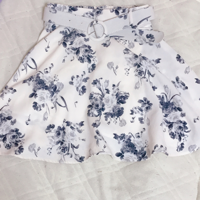 INGNI(イング)のINGNI 花柄スカート 美品♡ レディースのスカート(ミニスカート)の商品写真