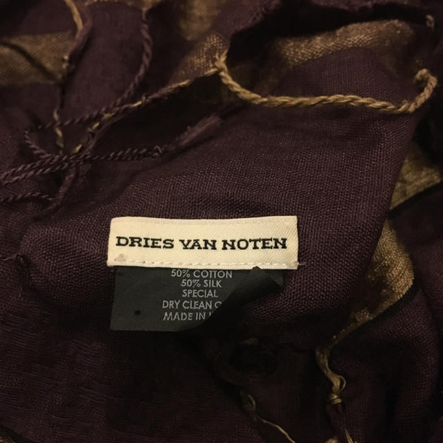 DRIES VAN NOTEN(ドリスヴァンノッテン)のDRIES VAN NOTTENストール メンズのファッション小物(ストール)の商品写真