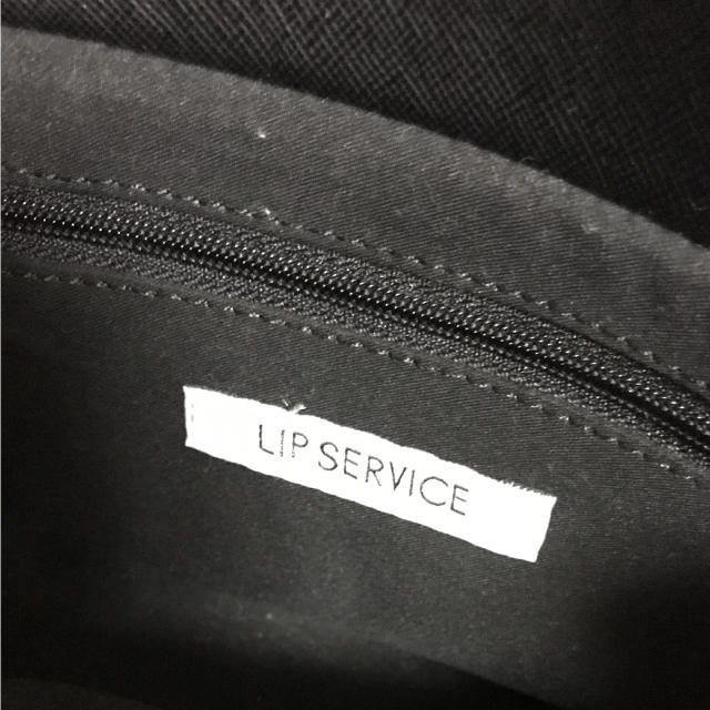 LIP SERVICE(リップサービス)のLIP SERVICE 黒 バッグ レディースのバッグ(ハンドバッグ)の商品写真