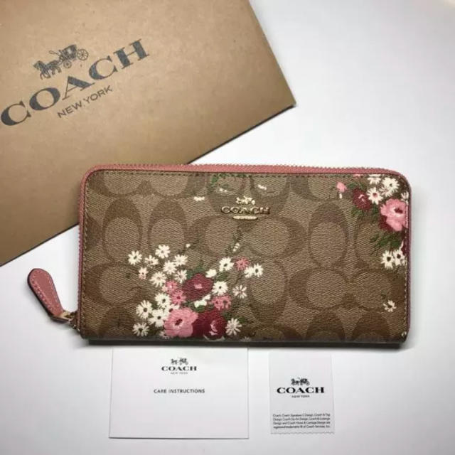 COACH(コーチ)の最新作！！【新品】COACH☆長財布 花柄 カーキ レディースのファッション小物(財布)の商品写真