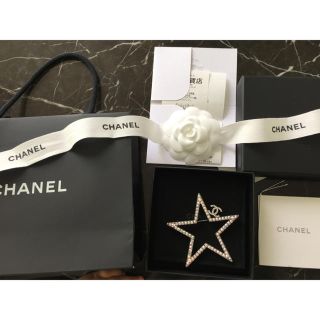 シャネル(CHANEL)のシャネル ブローチ 新品(ブローチ/コサージュ)