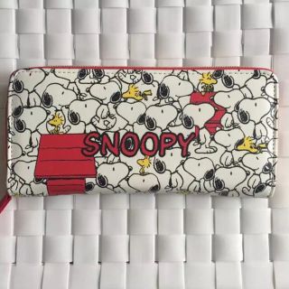 スヌーピー(SNOOPY)の新品❗️スヌーピー ウォレット 長財布 ホワイト(財布)