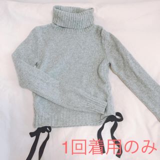 アンドクチュール(And Couture)の美品✨リボン付き🎀グレータートルニット(ニット/セーター)