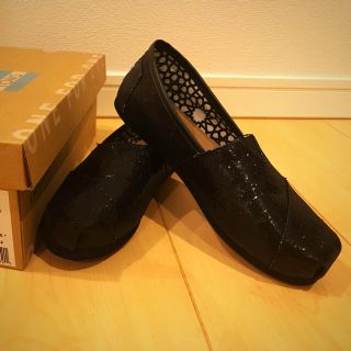 トムズ(TOMS)の【S様専用】使用1回美品 TOMS Black Glitter 22cm 5 (スリッポン/モカシン)