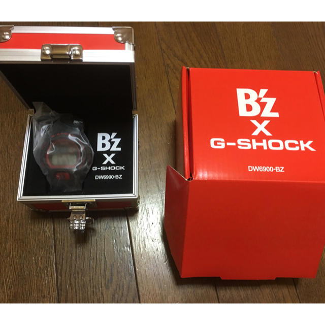 G-SHOCK(ジーショック)のB'z G-SHOCK レッド メンズの時計(腕時計(デジタル))の商品写真