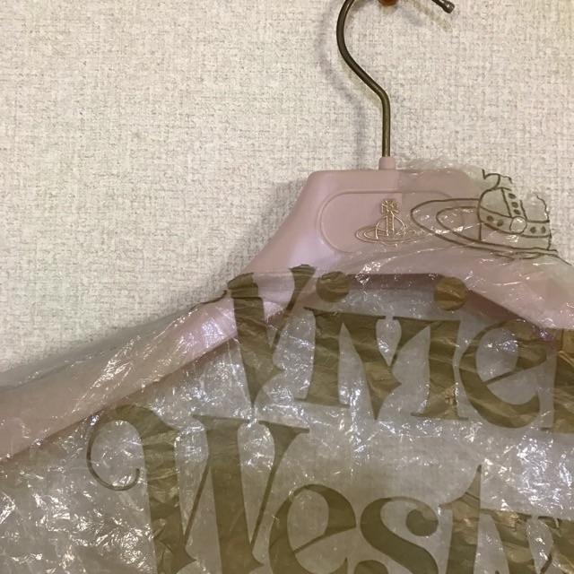 Vivienne Westwood(ヴィヴィアンウエストウッド)のヴィヴィアンのハンガー４本＋おまけ レディースのレディース その他(その他)の商品写真