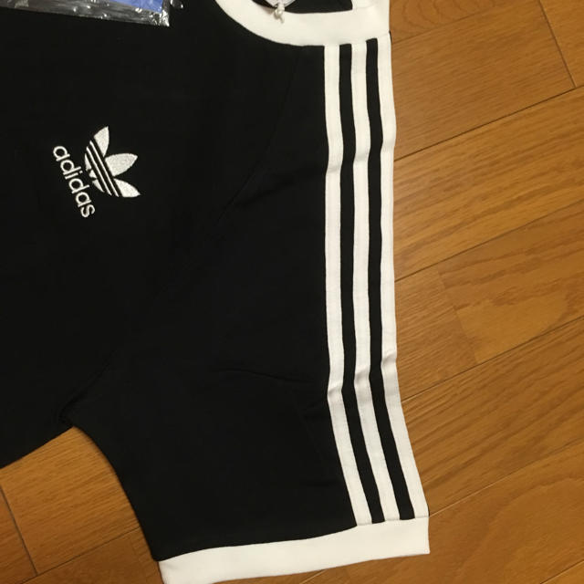 adidas(アディダス)のアディダスオリジナルス 3 STRIPES TEE Tシャツ 新品 国内正規品 メンズのパンツ(その他)の商品写真