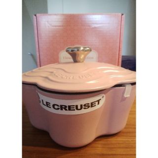 ルクルーゼ(LE CREUSET)の新品未使用　ル・クルーゼ　ココットフルール　シュガーピンク(鍋/フライパン)