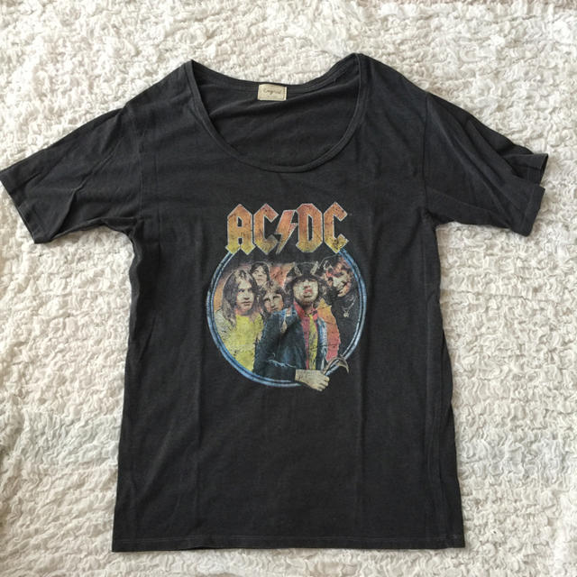 Ungrid(アングリッド)のUngrid アングリッド ACDC バンドT ロックT TODAYFUL ザラ レディースのトップス(Tシャツ(半袖/袖なし))の商品写真