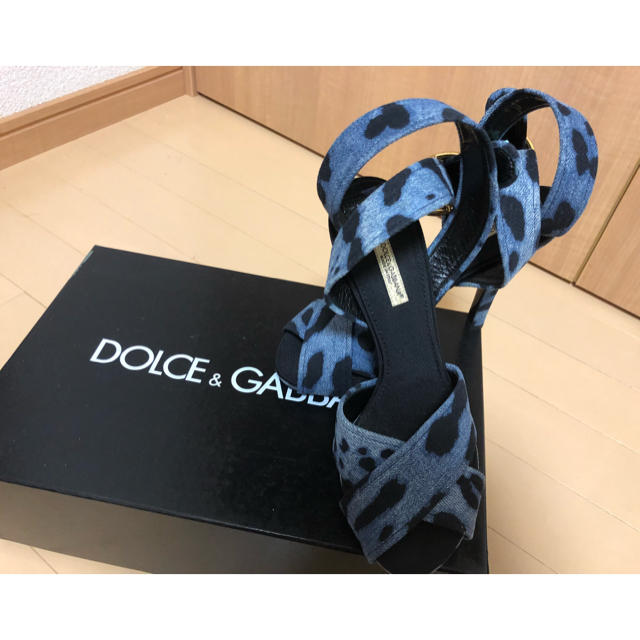 DOLCE&GABBANA(ドルチェアンドガッバーナ)のドルチェ&ガッバーナ レオパードサンダル レディースの靴/シューズ(サンダル)の商品写真