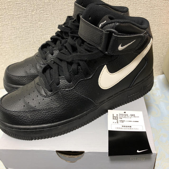 NIKE - Nike airforce1 mid 黒白 エアフォース1ミッドの通販 by たらこ
