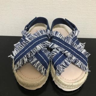 ザラ(ZARA)のZARA  デニムフリンジ サンダル (サンダル)