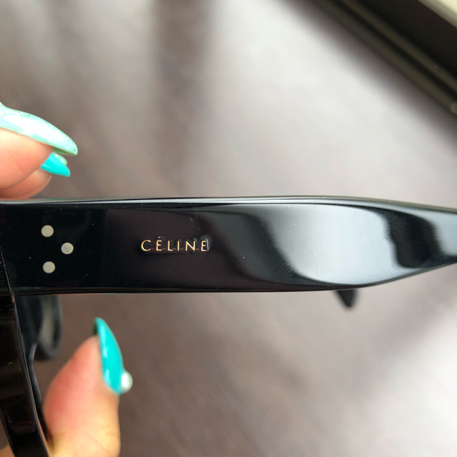 celine(セリーヌ)のセリーヌ2回着用美品サングラスおススメです。送料無料 レディースのファッション小物(サングラス/メガネ)の商品写真