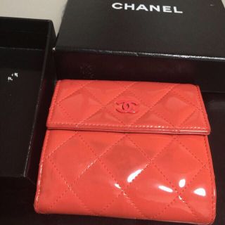 シャネル(CHANEL)のシャネル本物 短財布 エナメルマトラッセ(財布)