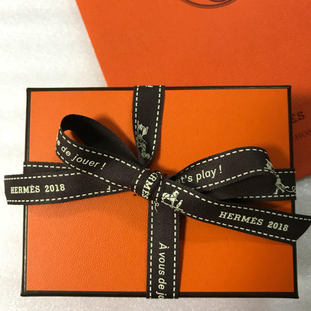 Hermes(エルメス)の2018年［最新色] エルメス  コインケース　ル・ヴァンキャトル  24 レディースのファッション小物(コインケース)の商品写真