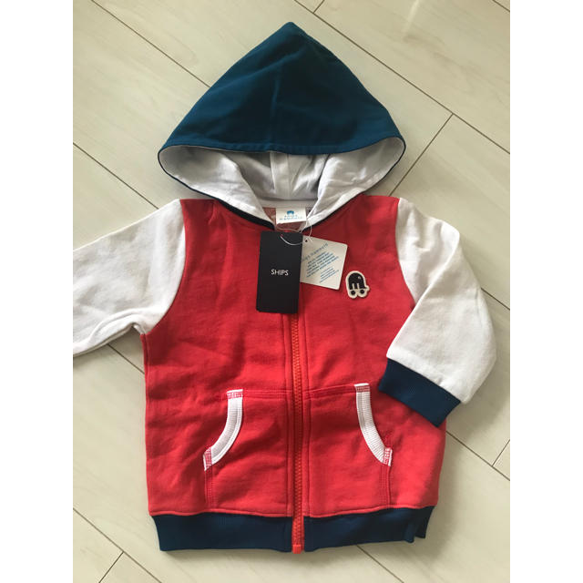 SHIPS KIDS(シップスキッズ)の新品 シップス パーカー  キッズ/ベビー/マタニティのキッズ服男の子用(90cm~)(ジャケット/上着)の商品写真