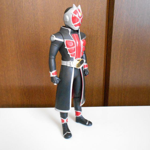 BANPRESTO(バンプレスト)の仮面ライダービッグサイズソフビフィギュアＢＰ非売品　ウイザードフレイムスタイル エンタメ/ホビーのフィギュア(特撮)の商品写真