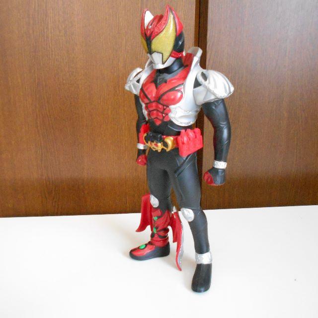 BANPRESTO(バンプレスト)の仮面ライダービッグサイズソフビフィギュアＢＰ非売品　仮面ライダーキバ エンタメ/ホビーのフィギュア(特撮)の商品写真