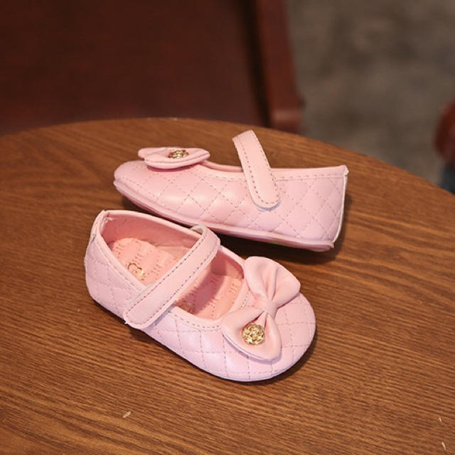 ベビーシューズ ピンク サンダル キッズ/ベビー/マタニティのベビー靴/シューズ(~14cm)(サンダル)の商品写真