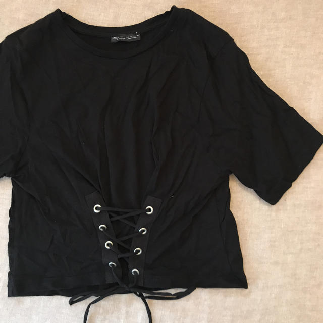 ZARA(ザラ)のZARA 黒 T  レディースのトップス(Tシャツ(半袖/袖なし))の商品写真