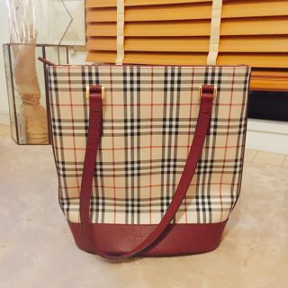 バーバリー(BURBERRY)のハンドバッグ(ハンドバッグ)