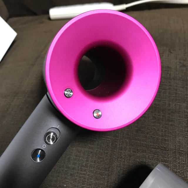 Dyson(ダイソン)のダイソン ドライヤー スマホ/家電/カメラの美容/健康(ドライヤー)の商品写真