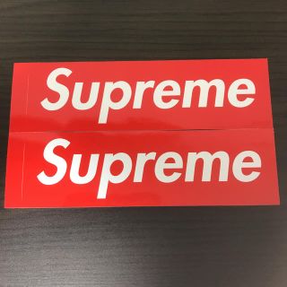 シュプリーム(Supreme)の【縦5.7cm横20.4cm】supreme box ロゴ ステッカー(ステッカー)