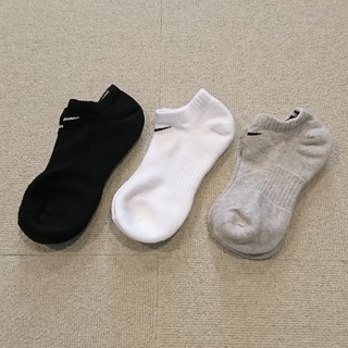 ナイキ(NIKE)の23～25㎝  NIKE靴下  3足  🏷️なし(ソックス)
