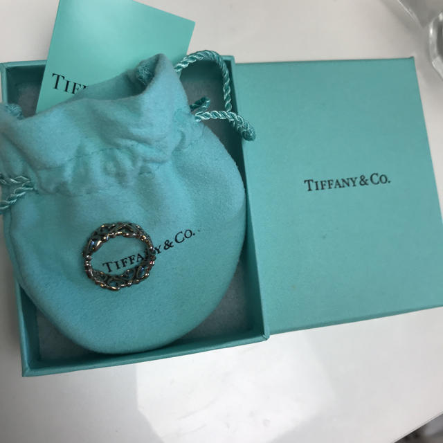 Tiffany & Co.(ティファニー)のティファニー ハート 指輪 レディースのアクセサリー(リング(指輪))の商品写真