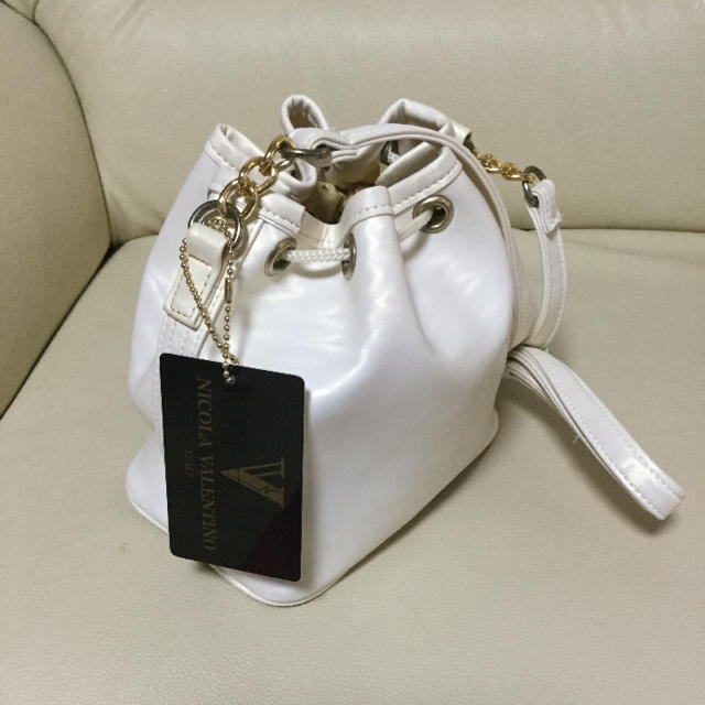 VALENTINO(ヴァレンティノ)の【新品未使用】NICOLA VALENTINO ポシェット レディースのバッグ(ショルダーバッグ)の商品写真